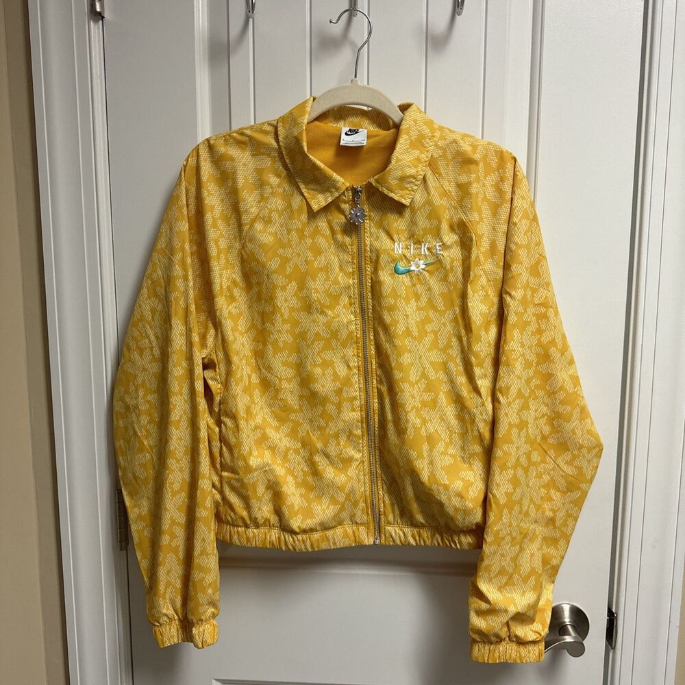 NWOT Nike Jacket Womens S Sportswear Daisy Floral Pattern Full Zip Cropped Woven
